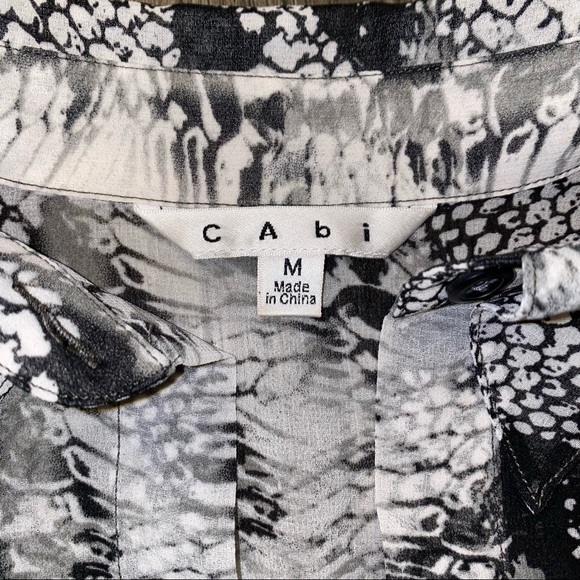 CABi #988 BLACK WHITE SNAKESKIN Button Up Long Sleeve Blouse M - Picture 11 of 13